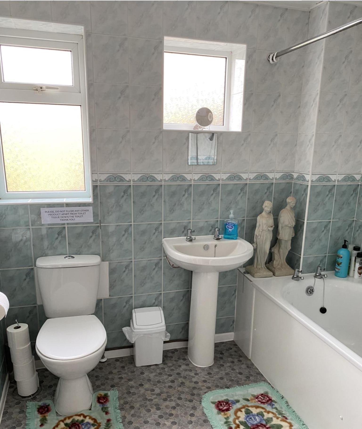 Camelot Retreat - Tor View Bed & Breakfast Глостънбъри Екстериор снимка